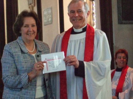 Presentation of certificate for 4,000 grant